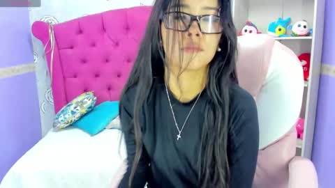 Snapshot of lil_cey chatting on 02.13.25 Lili Cey online show from 02.13.25