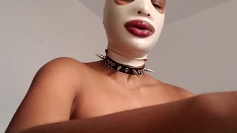 Snapshot of lil_ith chatting on 02.19.26 Lilith online show from 02.19.26