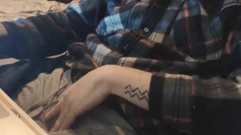 Snapshot of lil_j_ chatting on 01.12.26 lil_j_ online show from 01.12.26