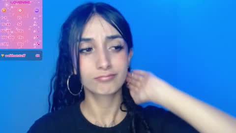 Snapshot of lil_lisaa chatting on 10.11.25 Lisaa online show from 10.11.25