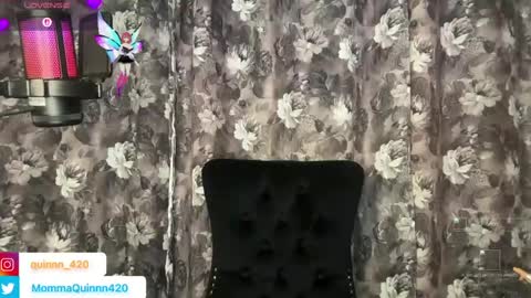 MOMMA LUV online show from 11.04.25