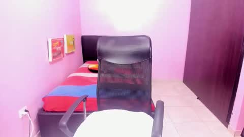 lil_mommy_slut online show from 11.14.25