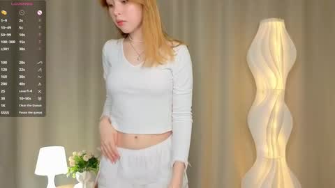 Snapshot of lil_redshine chatting on 10.22.25 Hot exclusive photos 10 for joining to my fanclub online show from 10.22.25