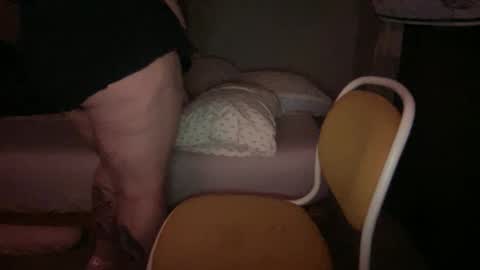 Snapshot of lil_spoon chatting on 11.28.25 lil_spoon online show from 11.28.25