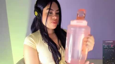 Snapshot of lil_swaay chatting on 01.28.25 Lola online show from 01.28.25