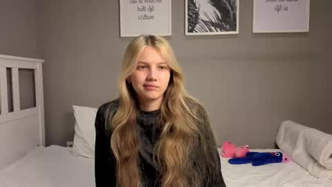 Emma online show from 11.26.25