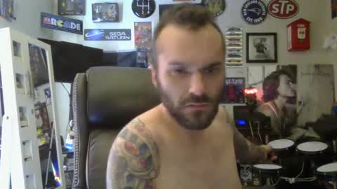 Snapshot of lil_tea_break_6996 chatting on 02.17.25 t online show from 02.17.25