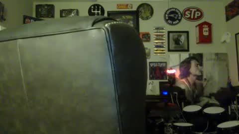 Snapshot of lil_tea_break_6996 chatting on 02.18.25 t online show from 02.18.25