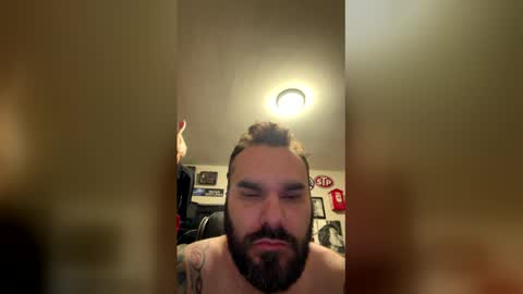 Snapshot of lil_tea_break_6996 chatting on 03.21.26 t online show from 03.21.26