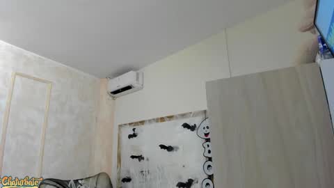 lila bailey  online show from 10.27.25