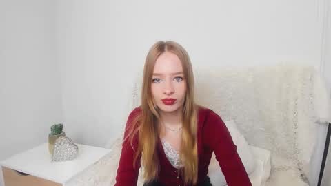 Snapshot of liladesire chatting on 12.30.24 LiliaDesire online show from 12.30.24