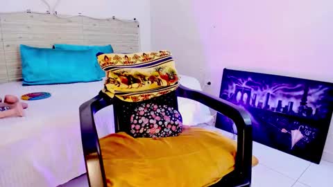 Snapshot of lilah_sweet chatting on 11.22.25 Lilah Sweet online show from 11.22.25