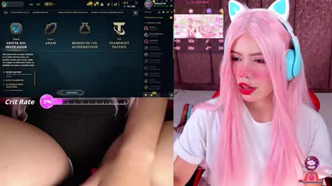 Snapshot of lilapop__ chatting on 10.19.25 Lila online show from 10.19.25