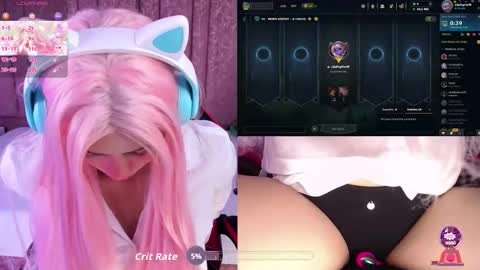 Snapshot of lilapop__ chatting on 10.21.25 Lila online show from 10.21.25