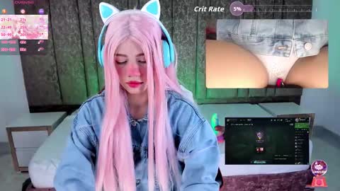 Snapshot of lilapop__ chatting on 10.22.25 Lila online show from 10.22.25