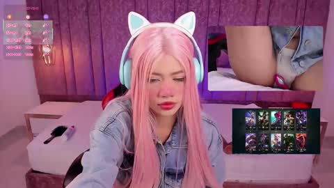 Snapshot of lilapop__ chatting on 11.08.25 Lila online show from 11.08.25