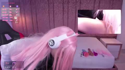 Snapshot of lilapop__ chatting on 11.11.25 Lila online show from 11.11.25