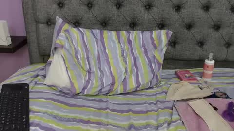 Lilasuni online show from 12.14.24