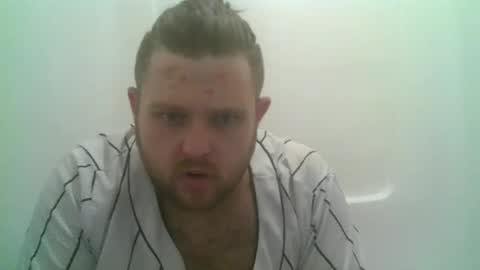 Snapshot of lilbratty_clouds_ogpuffdragon chatting on 12.26.24 lilbratty_clouds_ogpuffdragon online show from 12.26.24