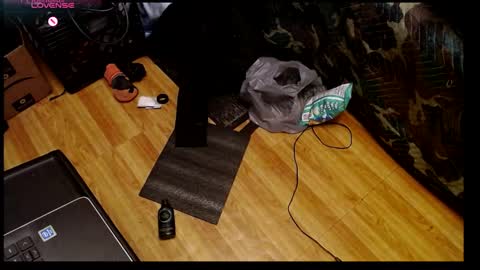 Snapshot of lildragon069 chatting on 12.23.24 lildragon069 online show from 12.23.24