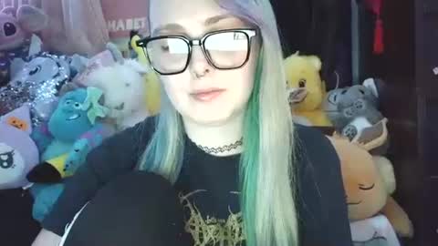 Snapshot of lilemmy1999 chatting on 12.09.24 emily ryanson online show from 12.09.24