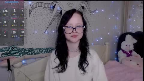 Nika and Lori online show from 01.05.25