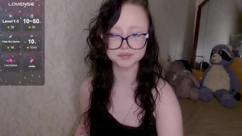 Nika and Lori online show from 02.18.25