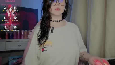 Nika and Lori online show from 05.01.26