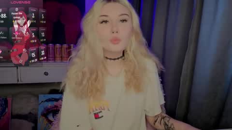 Nika and Lori online show from 05.21.26