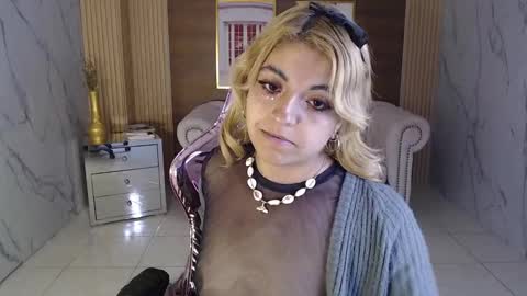 Lili online show from 02.18.25