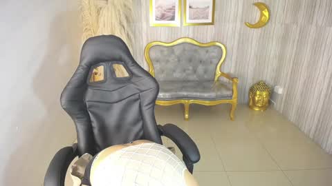 Lili online show from 03.12.25