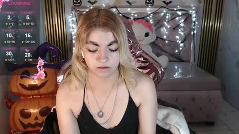 Lili online show from 10.07.25