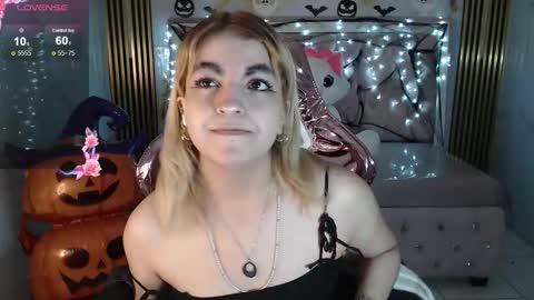 Lili online show from 10.08.25