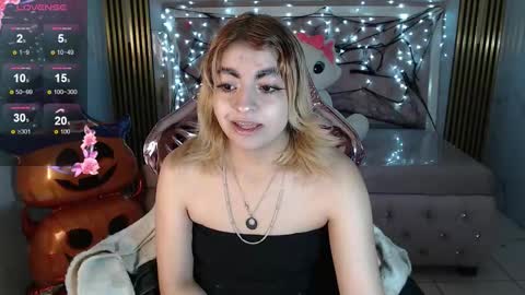 Lili online show from 10.21.25