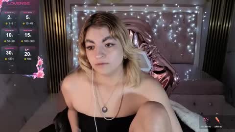 Lili online show from 11.06.25