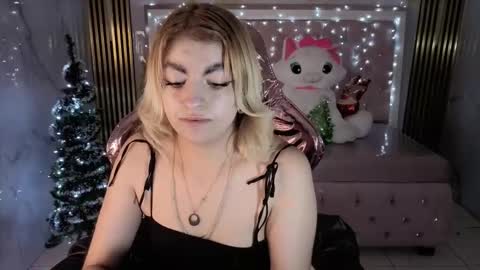 Lili online show from 11.28.25