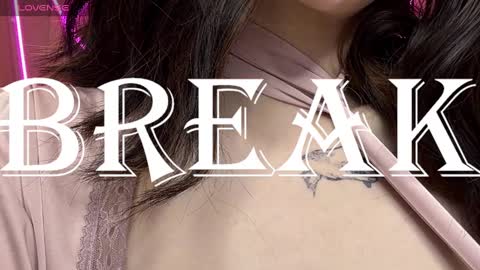 Lilli  follow me kiss online show from 02.20.25