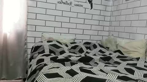 Snapshot of lili_hot_1 chatting on 11.26.25 lili_hot_1 online show from 11.26.25