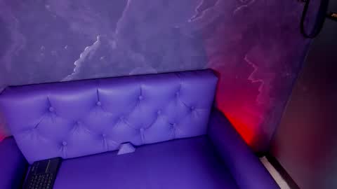 Lili  online show from 09.29.25