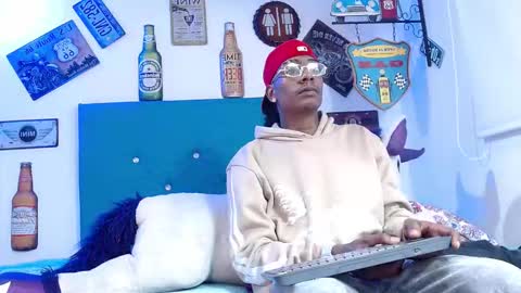 Snapshot of lili_roussi chatting on 01.13.26 lili_roussi online show from 01.13.26