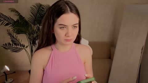 Snapshot of liliacrown chatting on 11.18.25 Lilia online show from 11.18.25