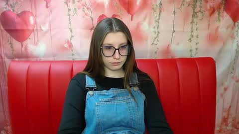 lilianashine online show from 04.23.26