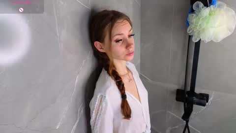 Hi I am Luna online show from 02.06.26