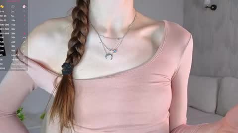 Snapshot of lilianbickford chatting on 04.29.26 Hi I am Luna online show from 04.29.26