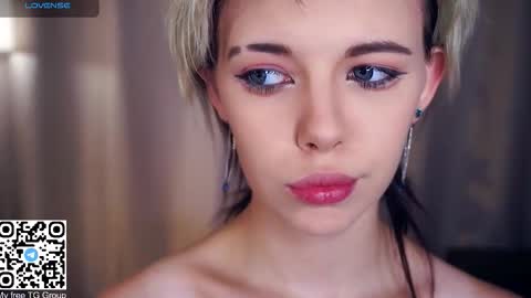 Lilian online show from 09.27.25