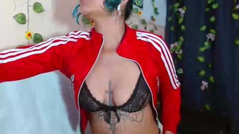 Snapshot of liliandoll chatting on 02.22.26 yesica online show from 02.22.26