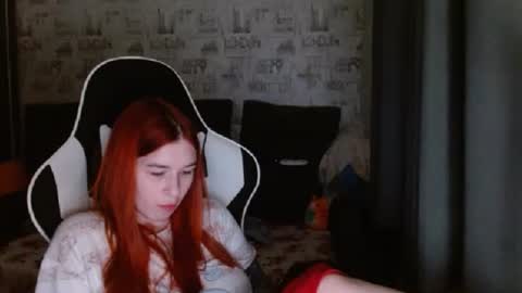 liliawoolf online show from 02.21.25