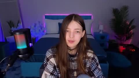 Snapshot of lilibakery chatting on 12.19.25 Lili Bakery online show from 12.19.25