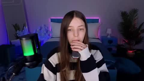 Snapshot of lilibakery chatting on 12.22.25 Lili Bakery online show from 12.22.25