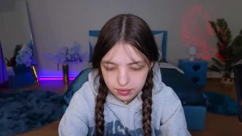 Snapshot of lilibakery chatting on 03.17.26 Lili Bakery online show from 03.17.26